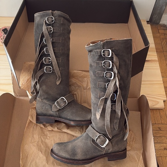 Frye Tall Veronica Strapping Bots - Picture 4 of 13